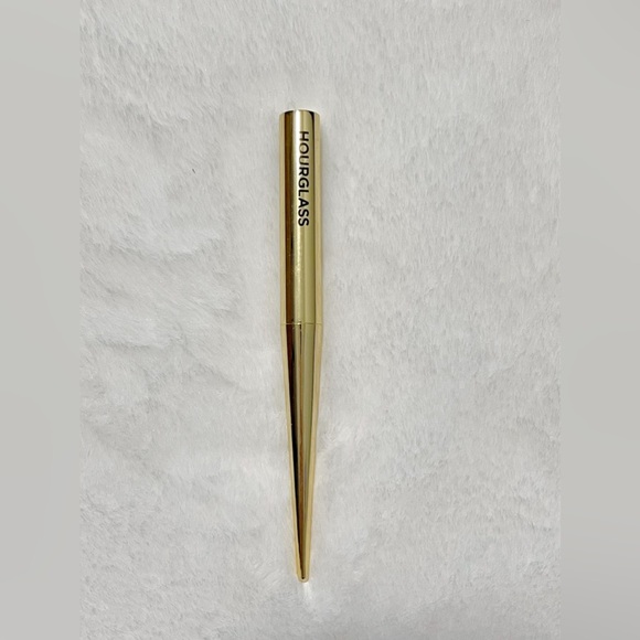 Hourglass Confession Ultra Slim High Intensity Refillable Lipstick in At Night - Picture 5 of 9